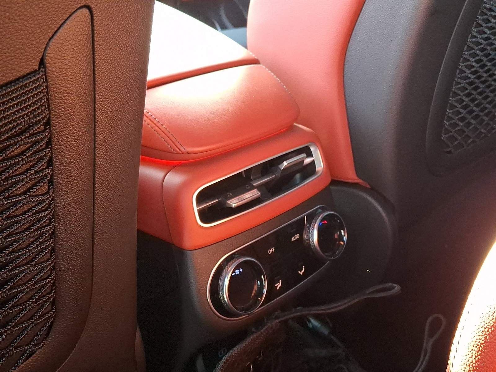 Certified 2023 Genesis GV70 2.5T w/ Sport Prestige Package AWD/4WD image 10