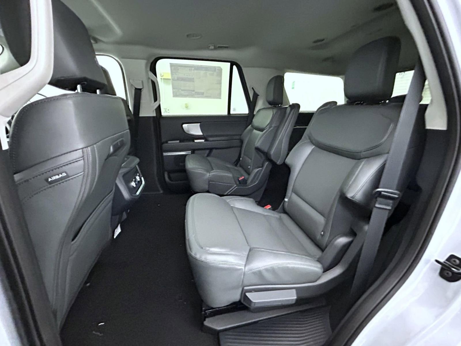 New 2026 Ford Expedition Active image 21