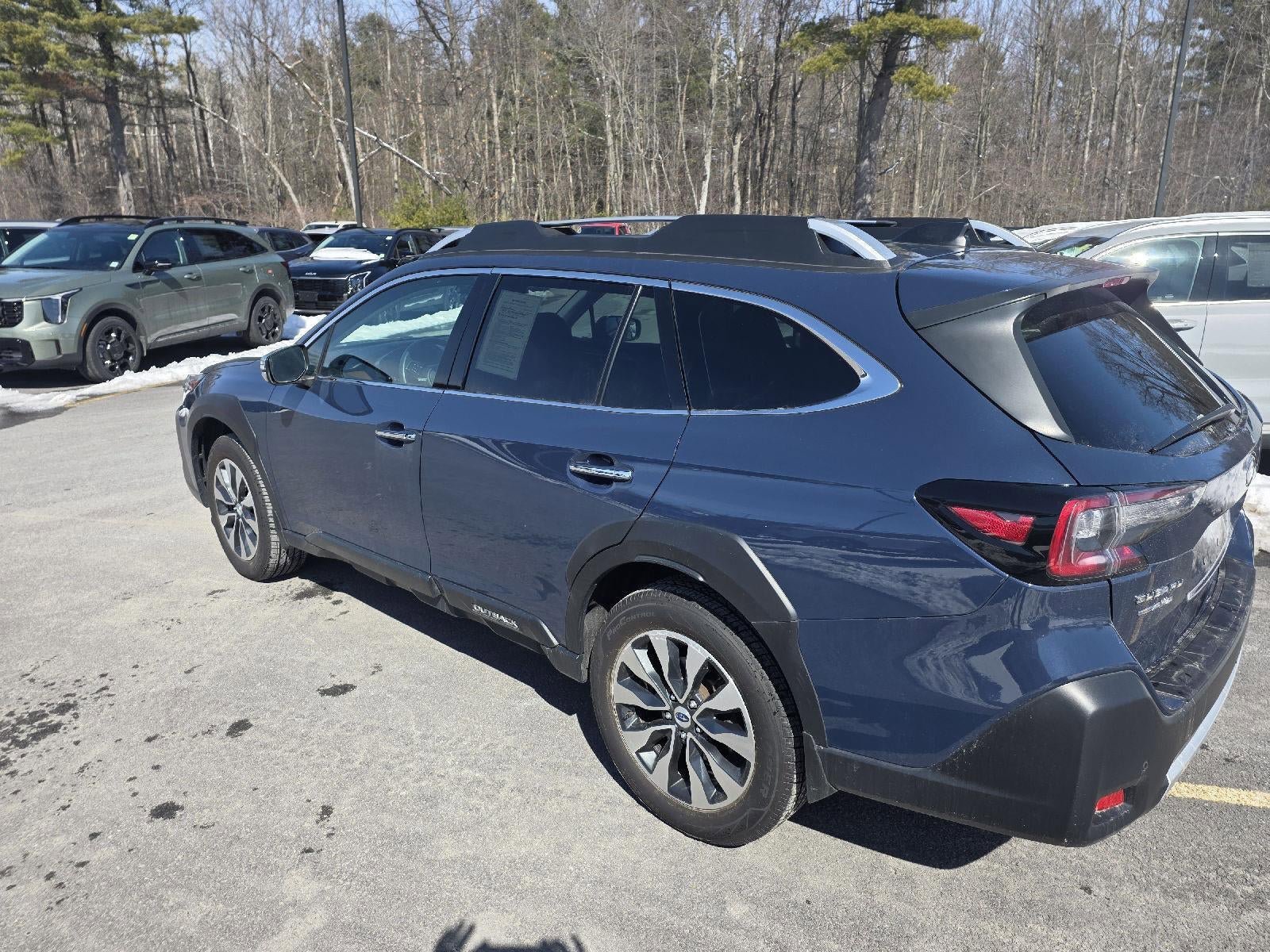 Used 2023 Subaru Outback Touring image 3