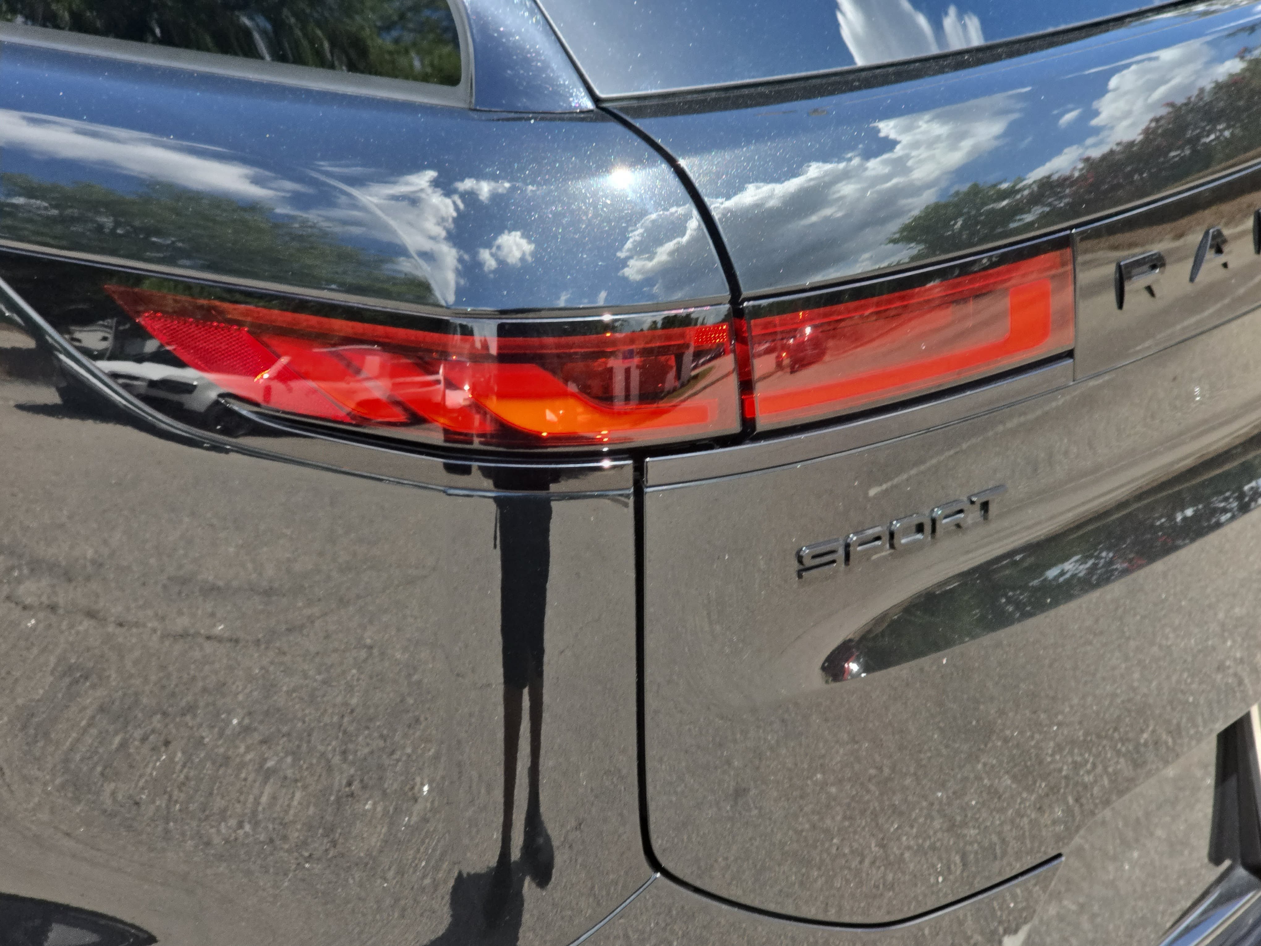 Certified 2025 Land Rover Range Rover Sport Autobiography AWD/4WD image 35