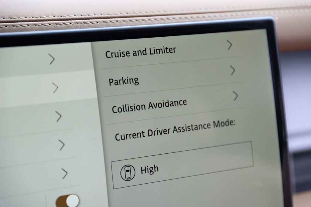 New 2026 Land Rover Defender 110 X AWD/4WD image 29