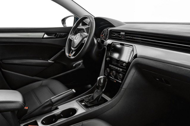 Used 2021 Volkswagen Passat 2.0T SE image 21