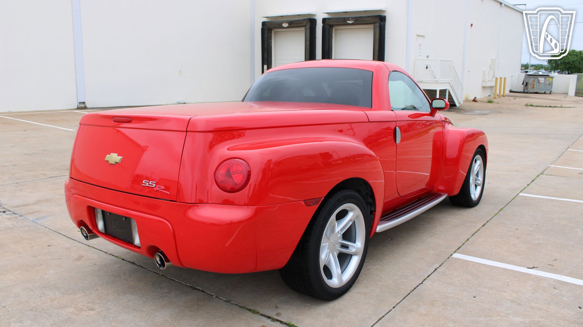Used 2004 Chevrolet SSR w/ Preferred Equipment Group RWD image 9
