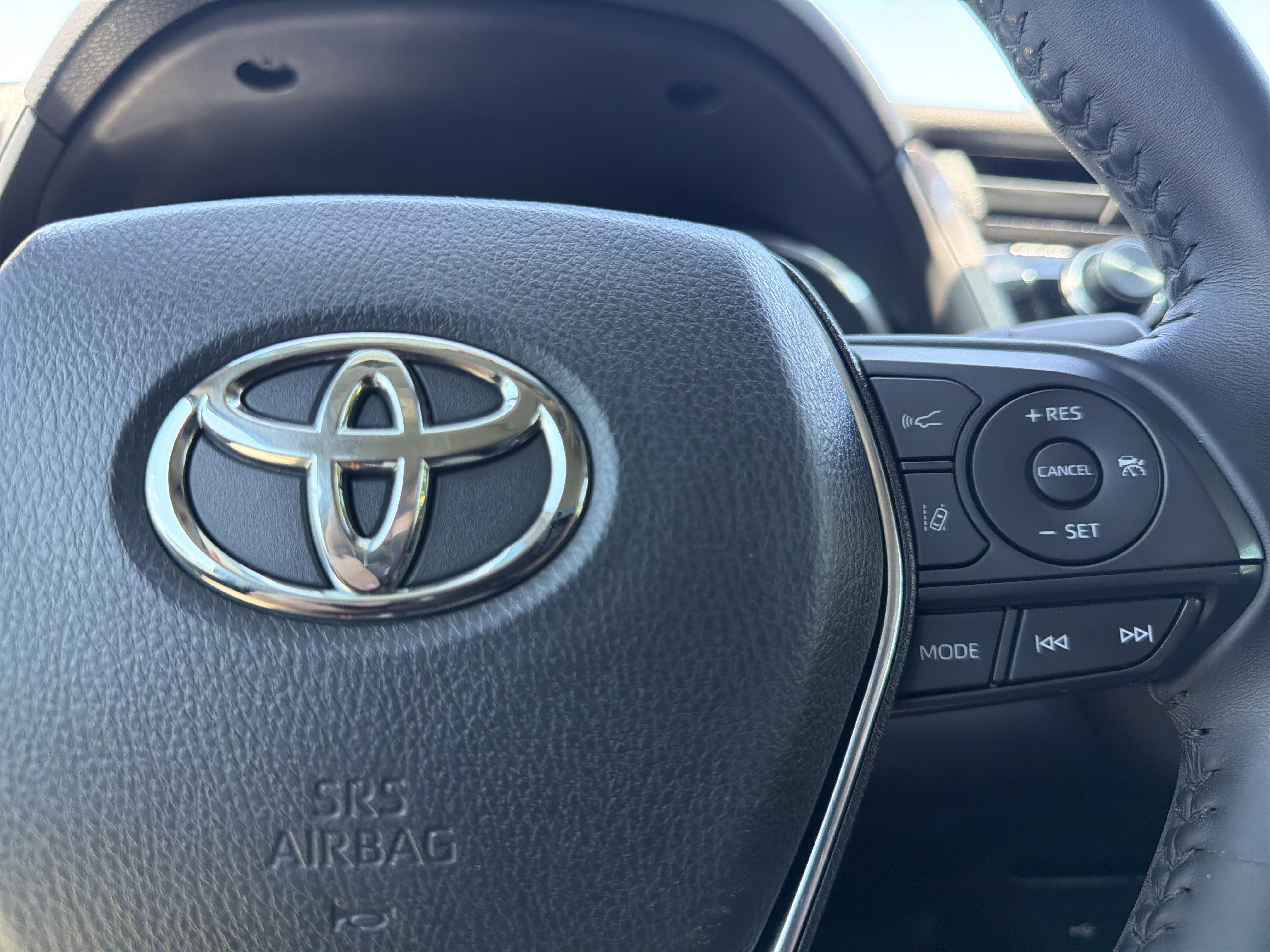 Certified 2020 Toyota Camry SE w/ Convenience Package FWD image 11