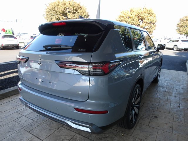 New 2025 Mitsubishi Outlander SE image 7