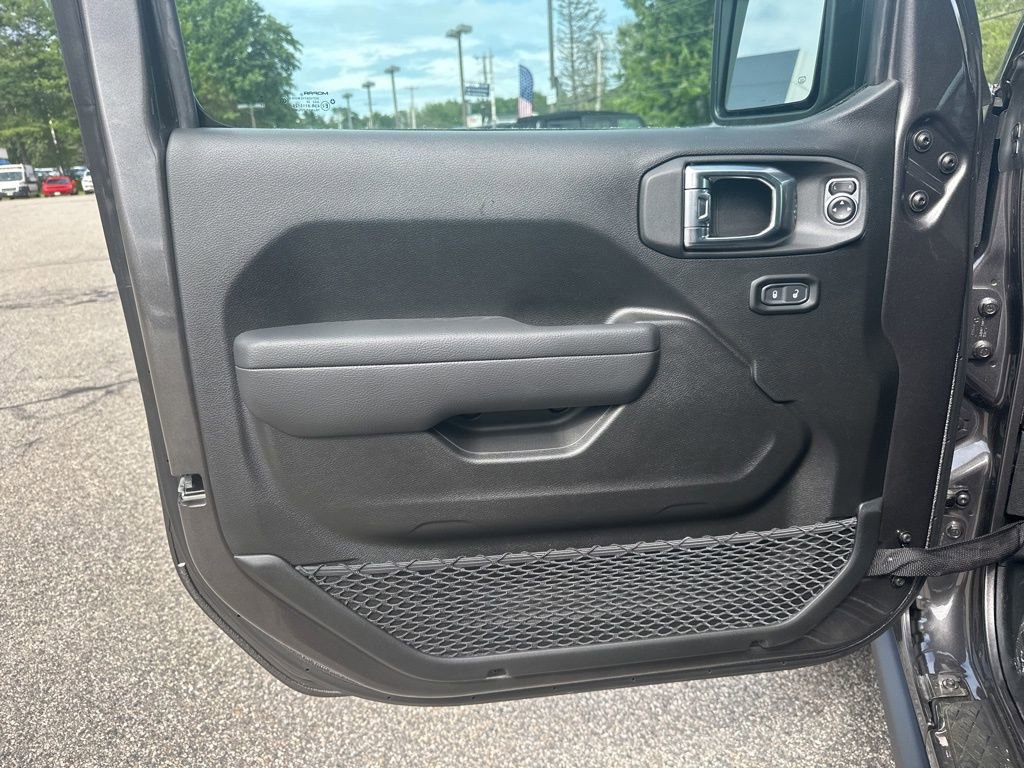 New 2025 Jeep Gladiator Willys image 11