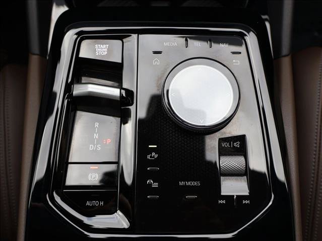 Used 2024 BMW 530i xDrive w/ Premium Package AWD/4WD image 19