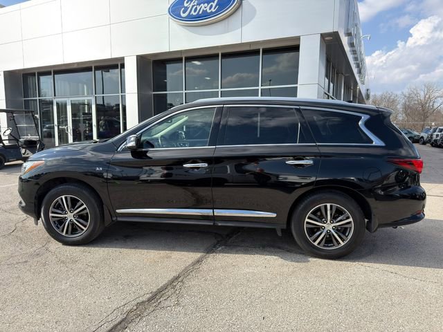 Used 2019 INFINITI QX60 Luxe w/ Essential Package image 4