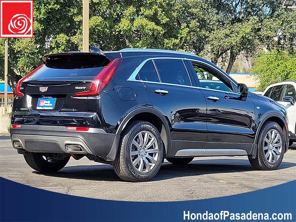 Used 2019 Cadillac XT4 Premium Luxury image 2