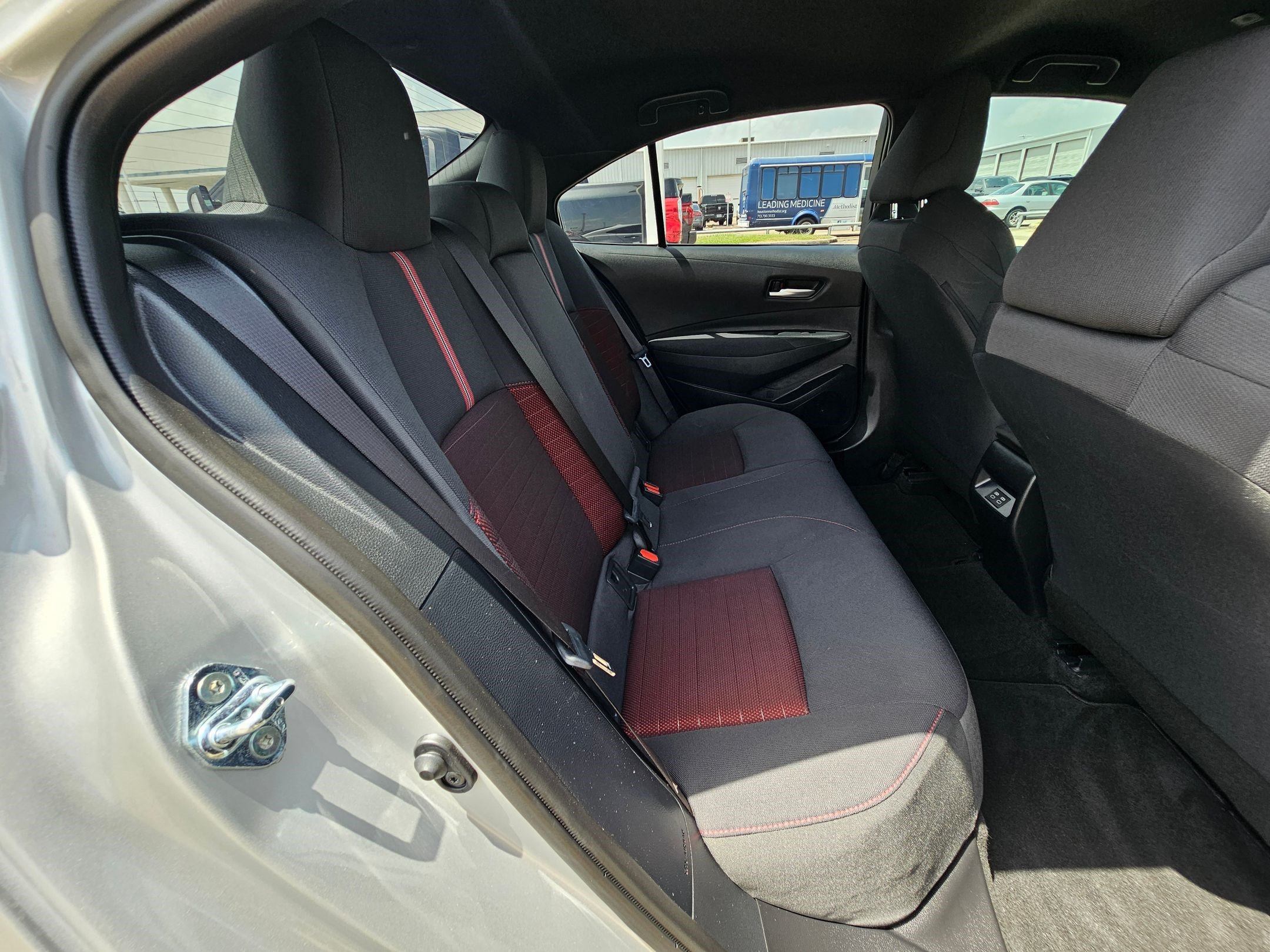 Used 2026 Toyota Corolla SE FWD image 30