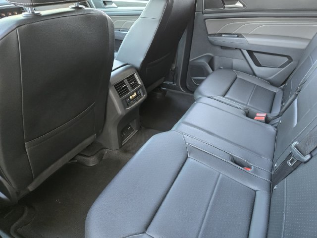 Used 2021 Volkswagen Atlas SE w/ Panoramic Sunroof Package AWD/4WD image 30
