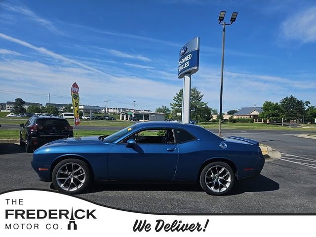 Used 2021 Dodge Challenger SXT w/ Plus Package RWD image 1