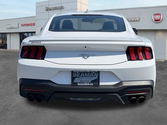 Used 2024 Ford Mustang Premium image 6