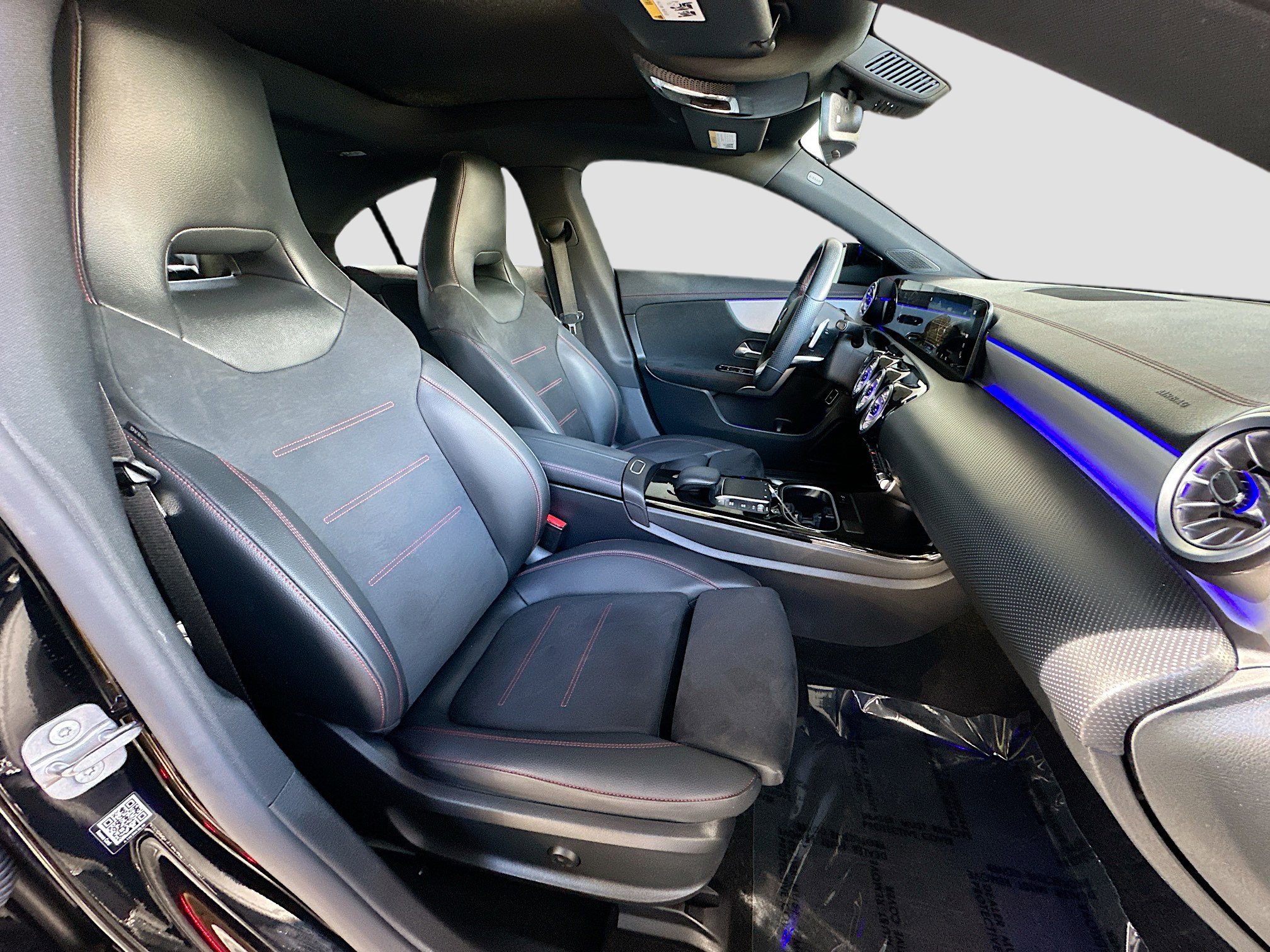 Used 2023 Mercedes-Benz CLA 250 image 29