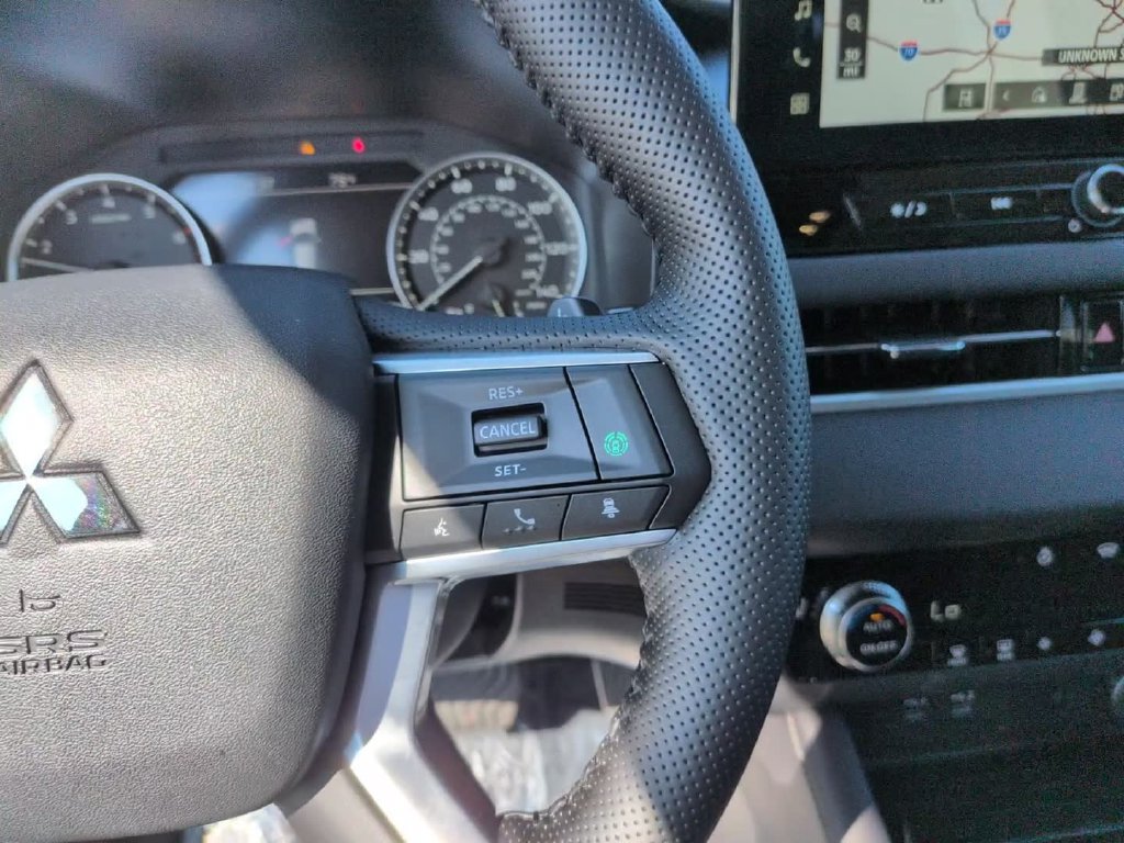 New 2026 Mitsubishi Outlander AWD image 22