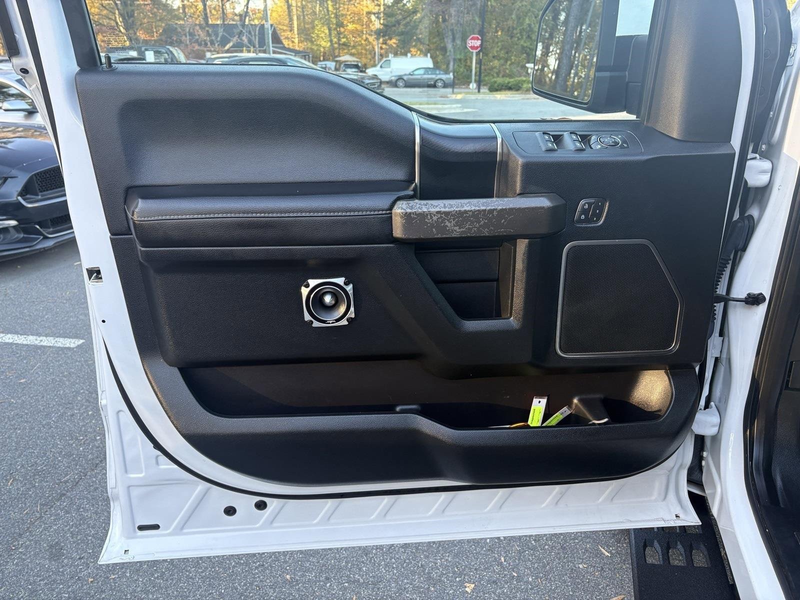 Used 2018 Ford F150 Raptor w/ Equipment Group 802A Luxury image 19