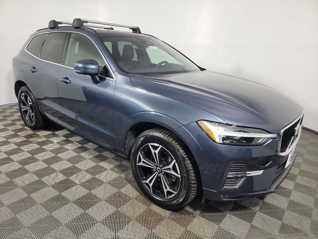 Used 2022 Volvo XC60 B5 Momentum w/ Advanced Package