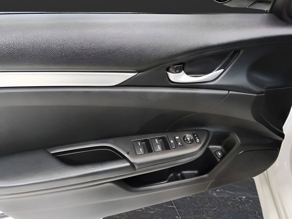Used 2019 Honda Civic Sport image 11