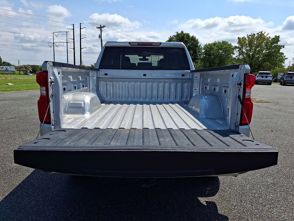 Certified 2020 Chevrolet Silverado 1500 Custom w/ Custom Value Package AWD/4WD image 27