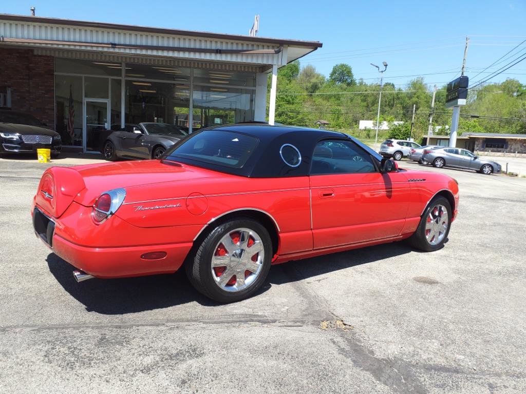 Used 2002 Ford Thunderbird Deluxe image 3