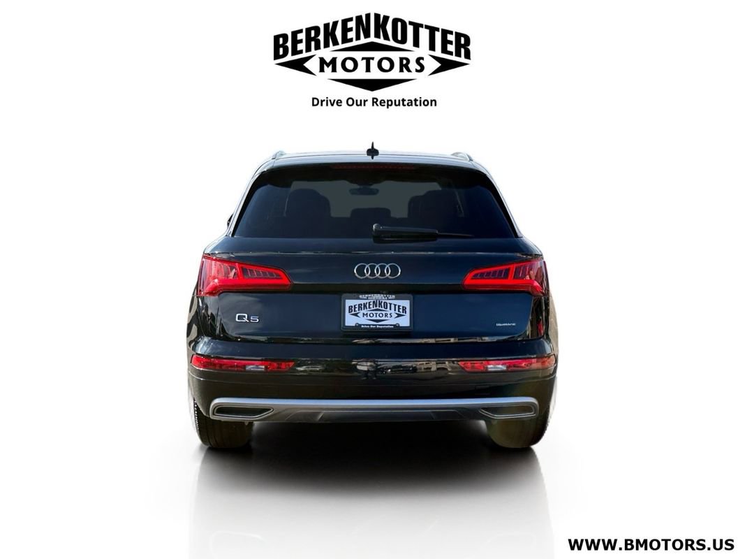 Used 2019 Audi Q5 2.0T Premium w/ Convenience Package image 4