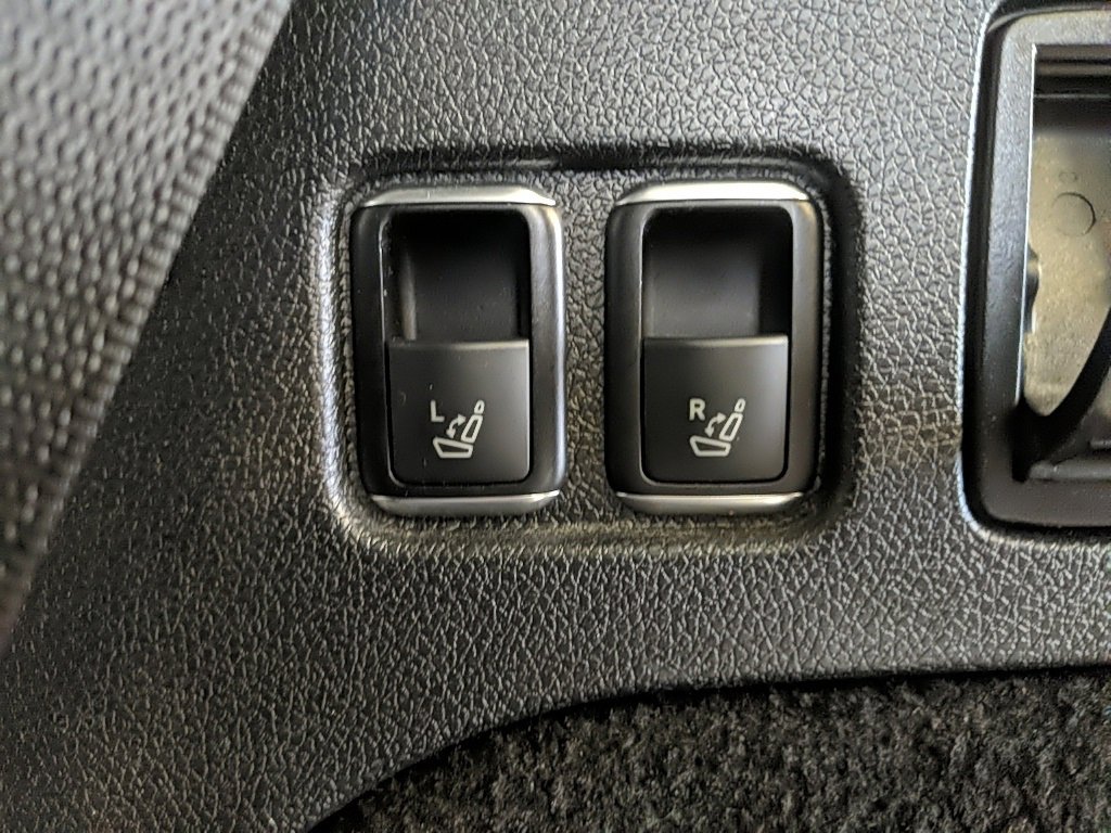 Used 2017 Mercedes-Benz GLS 450 4MATIC image 9