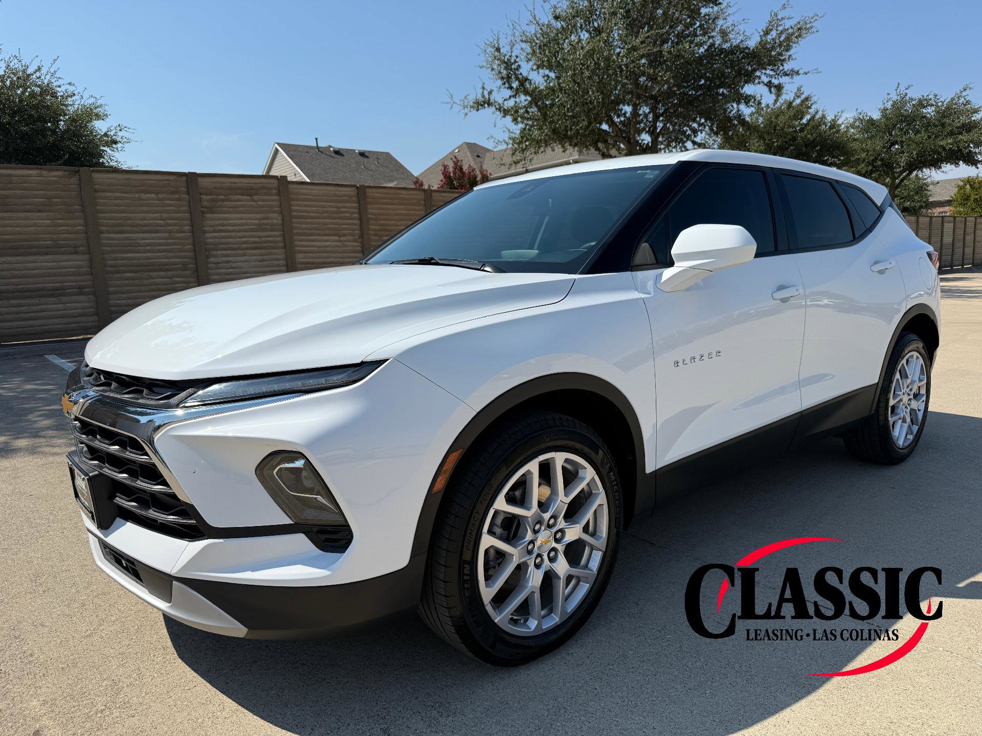 Used 2023 Chevrolet Blazer LT image 1