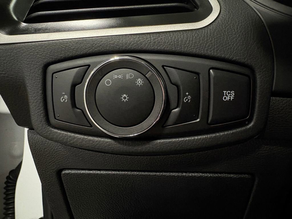 Used 2024 Ford Edge SE w/ Cargo Accessory Package image 27