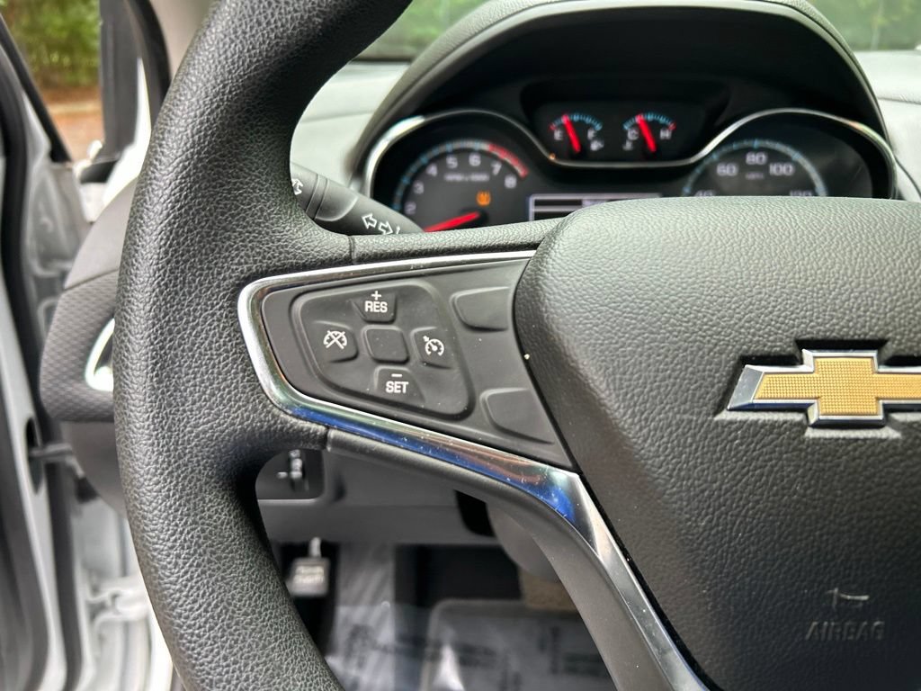 Used 2017 Chevrolet Cruze LT w/ Sun And Sound Package FWD image 23