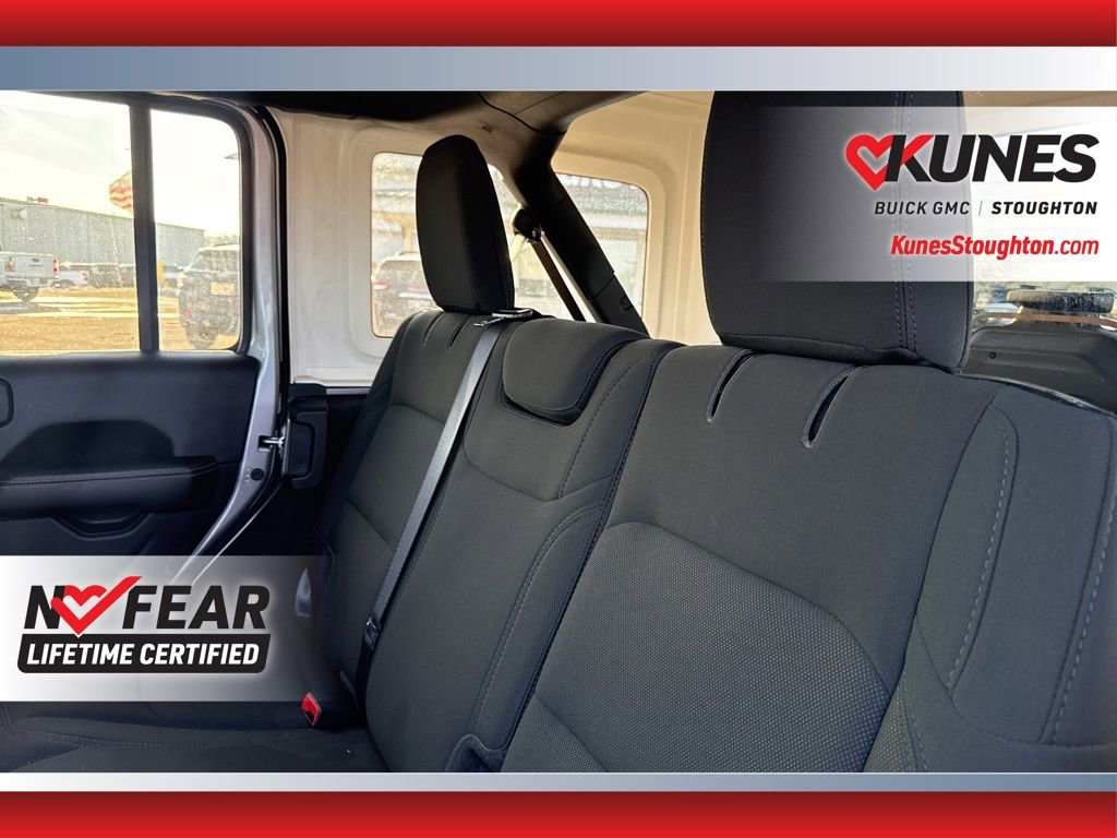 Used 2021 Jeep Wrangler Unlimited Sahara w/ Uconnect 4C Nav & Sound Group image 39