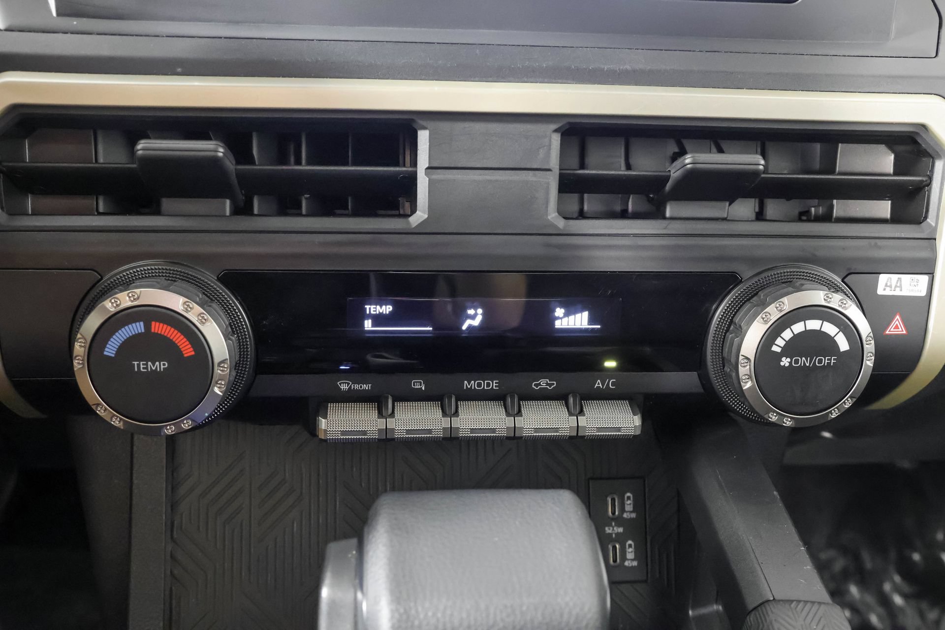Used 2024 Toyota Tacoma SR RWD image 31