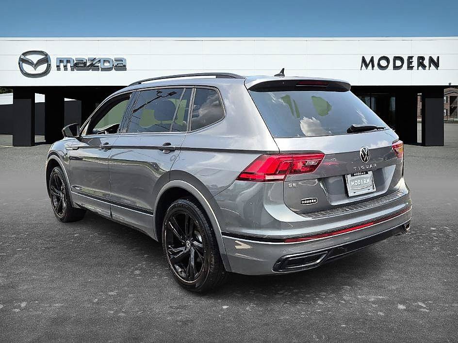 Used 2023 Volkswagen Tiguan SE R-Line FWD image 3