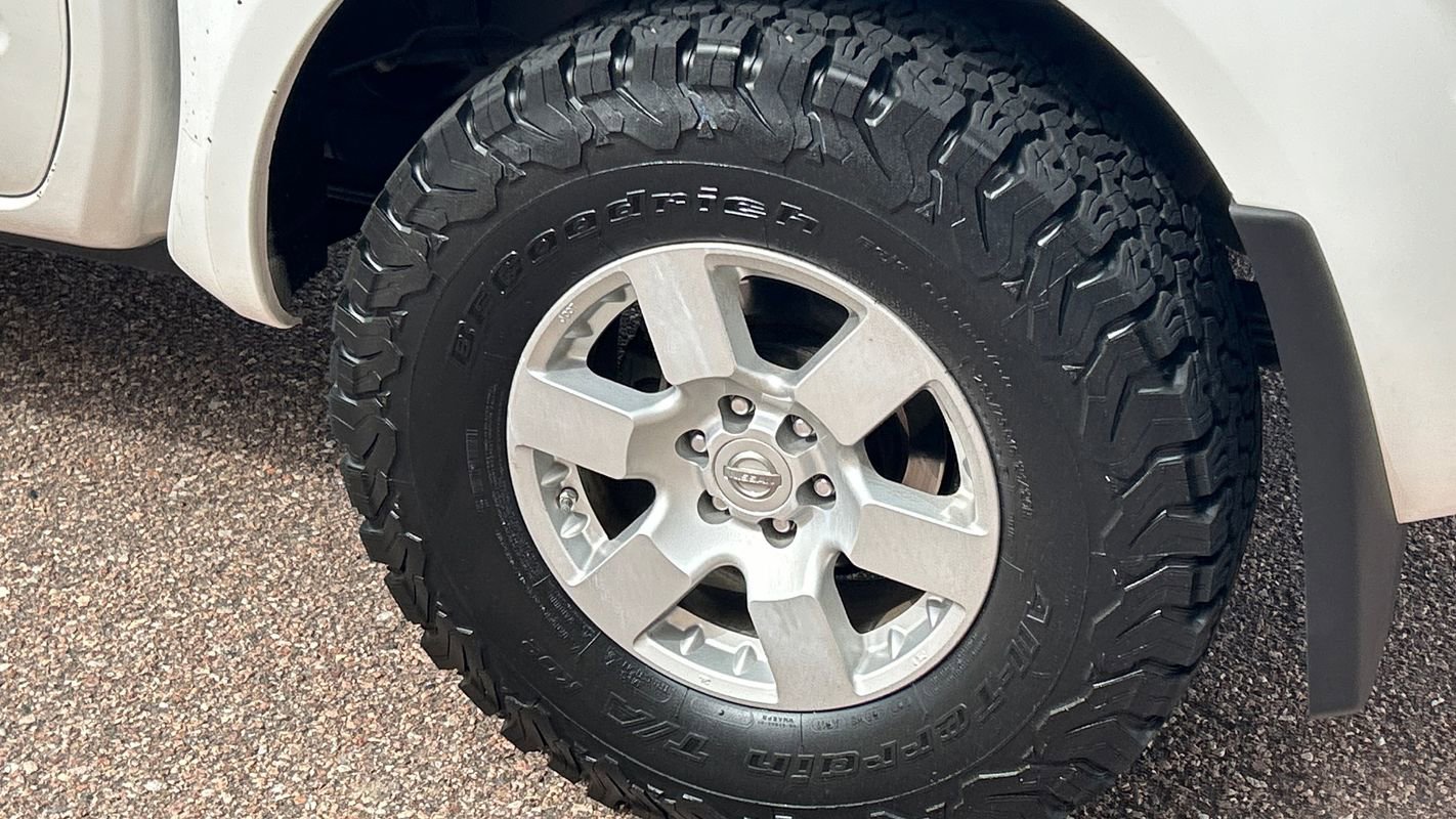 Used 2005 Nissan Frontier NISMO image 14