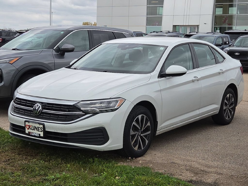 Used 2024 Volkswagen Jetta S FWD image 5