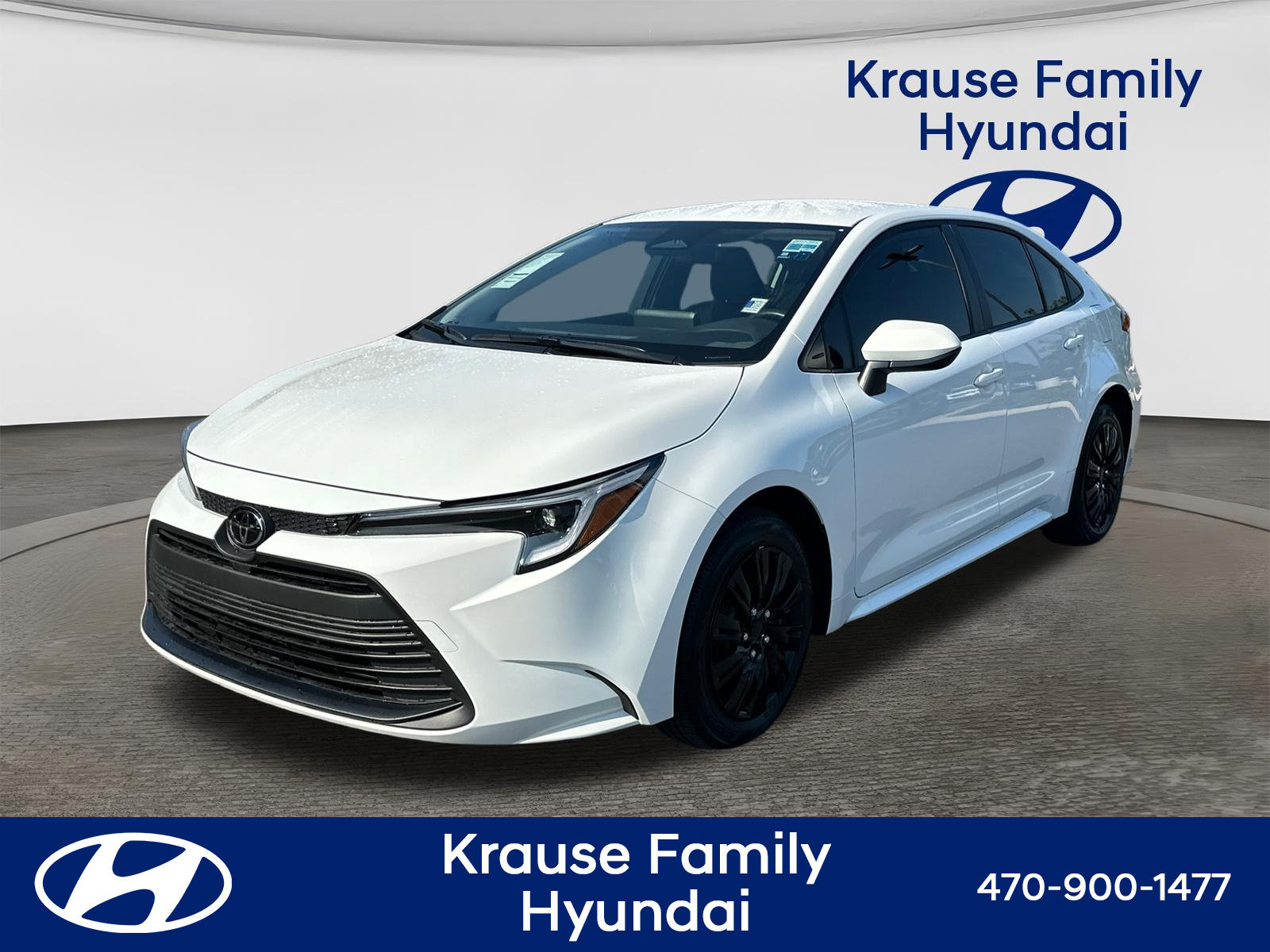 Used 2026 Toyota Corolla LE FWD image 3