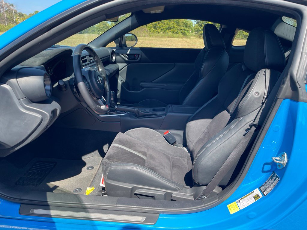 Used 2022 Toyota GR86 Premium RWD image 13