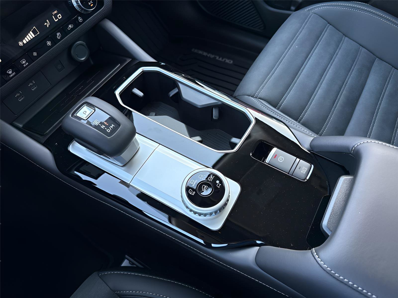 New 2026 Mitsubishi Outlander SE FWD image 20