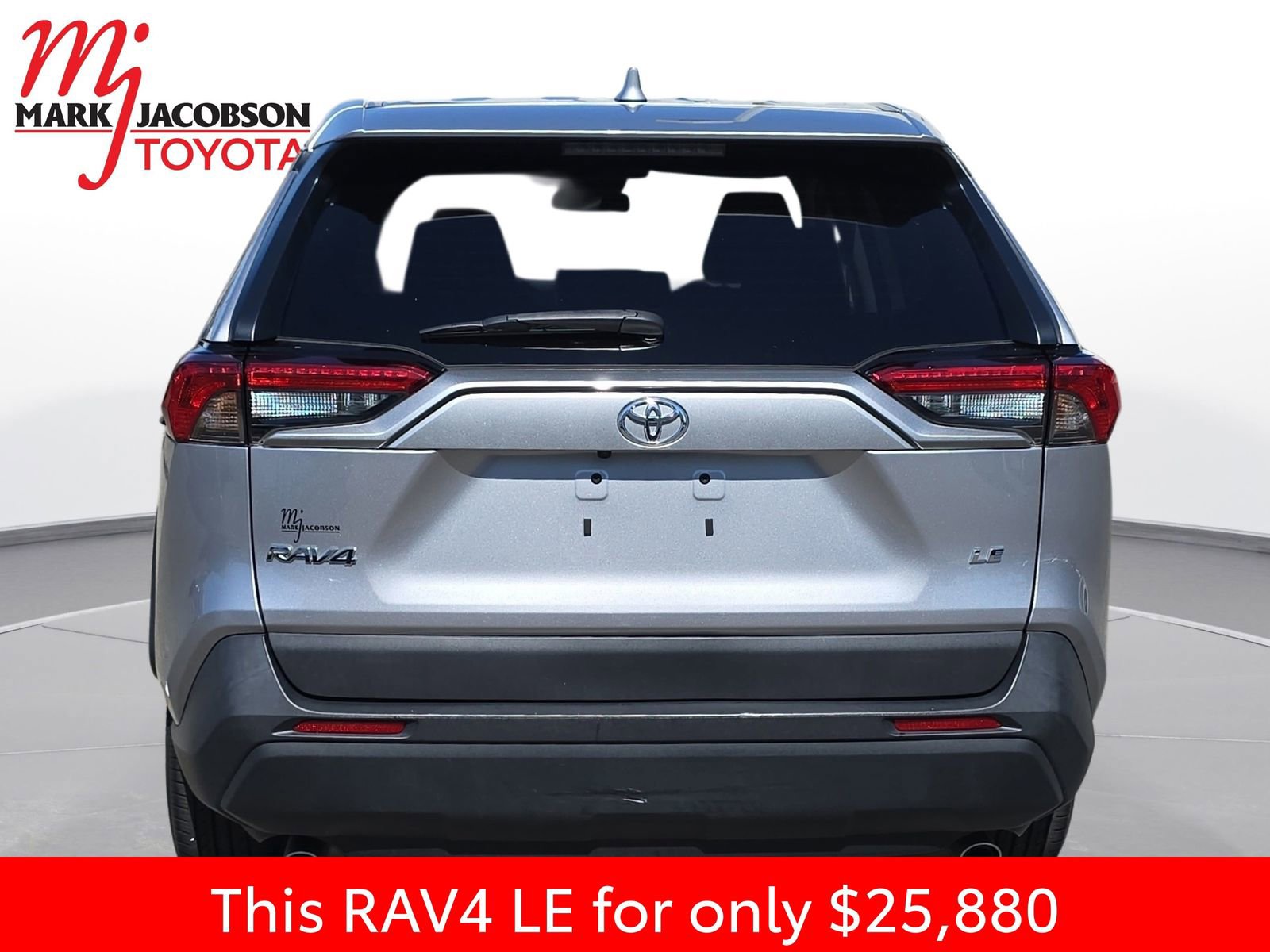 Used 2023 Toyota RAV4 LE image 10