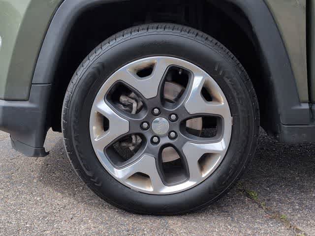 Used 2018 Jeep Compass Limited AWD/4WD image 14