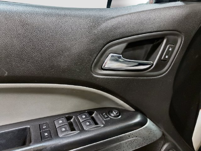 Used 2020 Chevrolet Colorado LT AWD/4WD image 17
