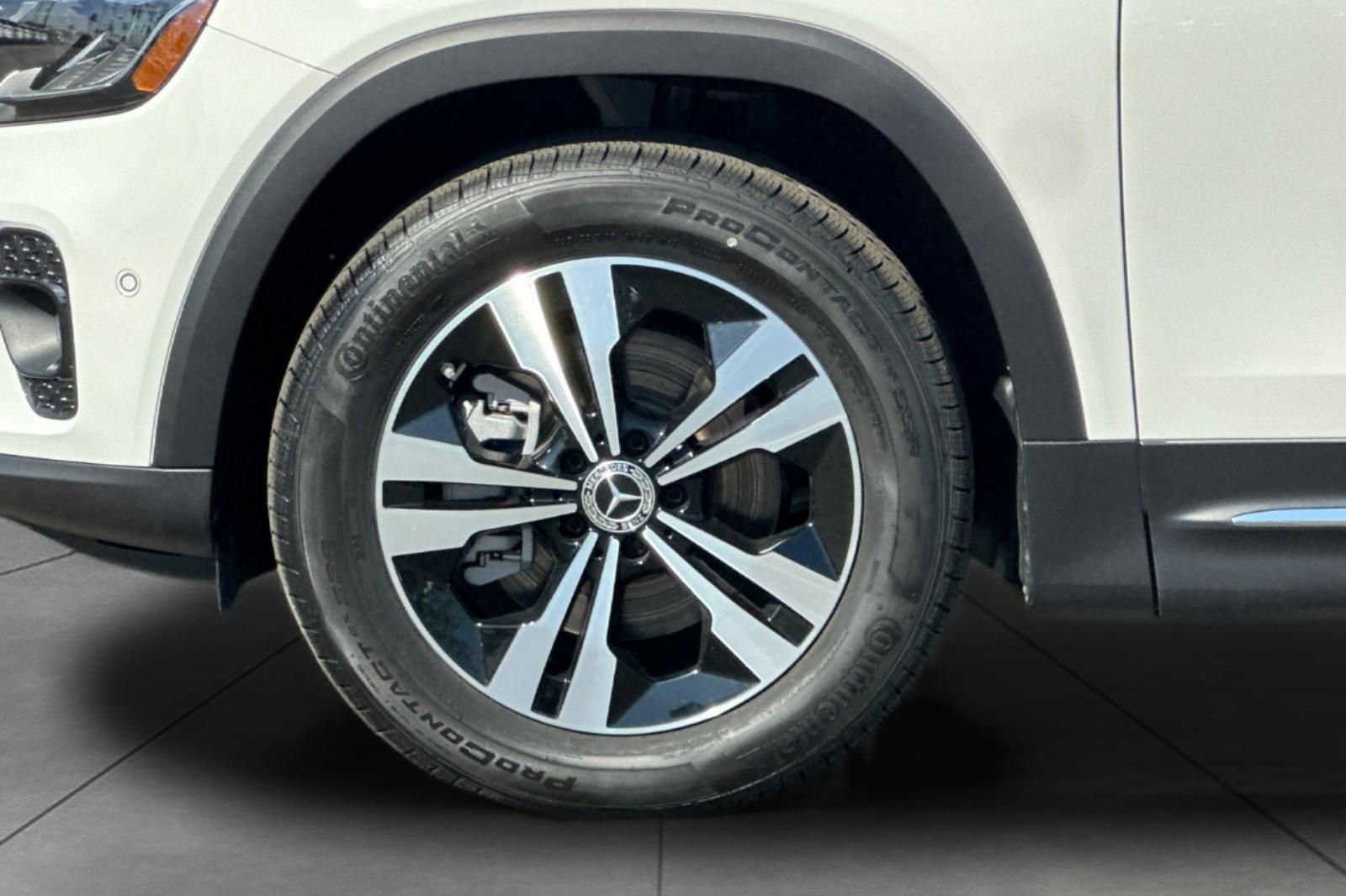 New 2025 Mercedes-Benz GLB 250 image 5