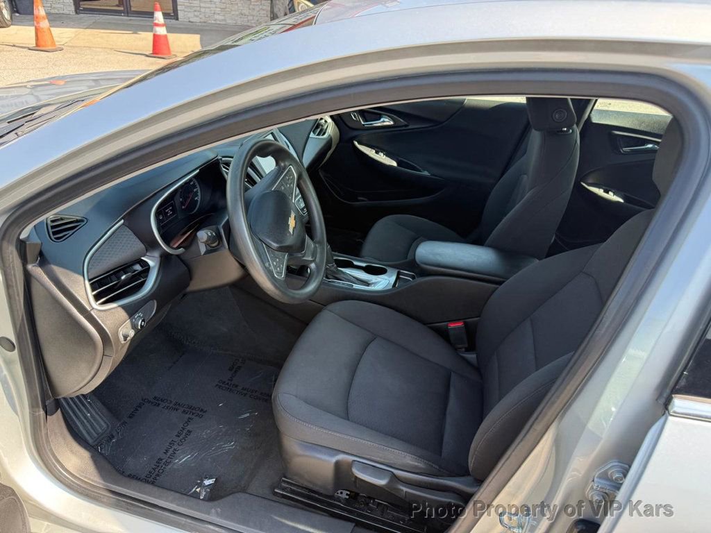 Used 2018 Chevrolet Malibu LS image 12