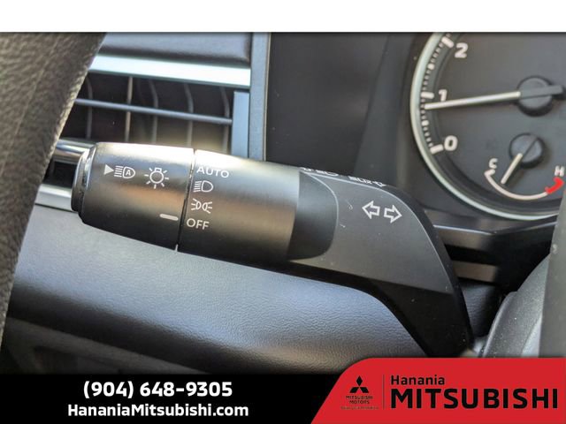 Used 2024 Mitsubishi Outlander ES image 25