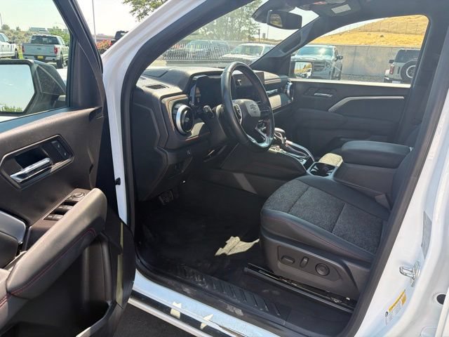 Used 2023 Chevrolet Colorado Z71 w/ Z71 Convenience Package 2 AWD/4WD image 7