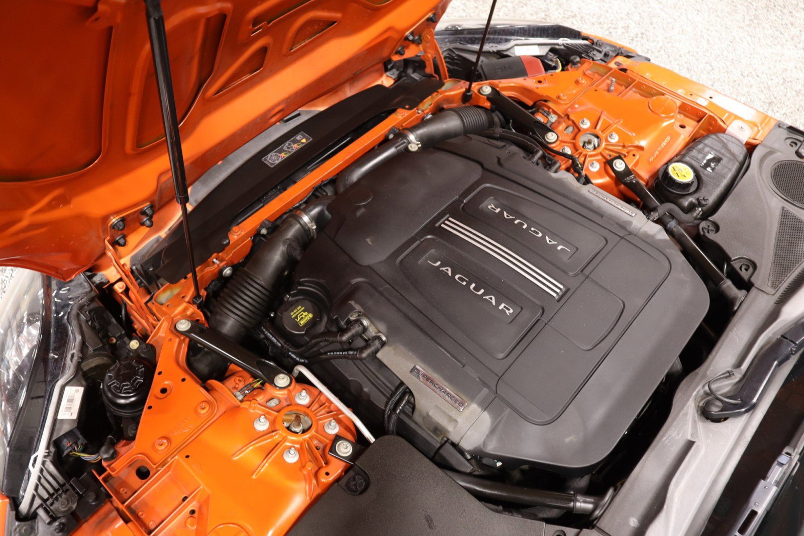 Used 2014 Jaguar F-TYPE Convertible image 15