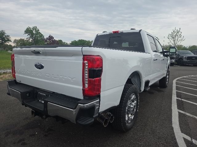 Used 2024 Ford F350 Lariat w/ Lariat Ultimate Package AWD/4WD image 8