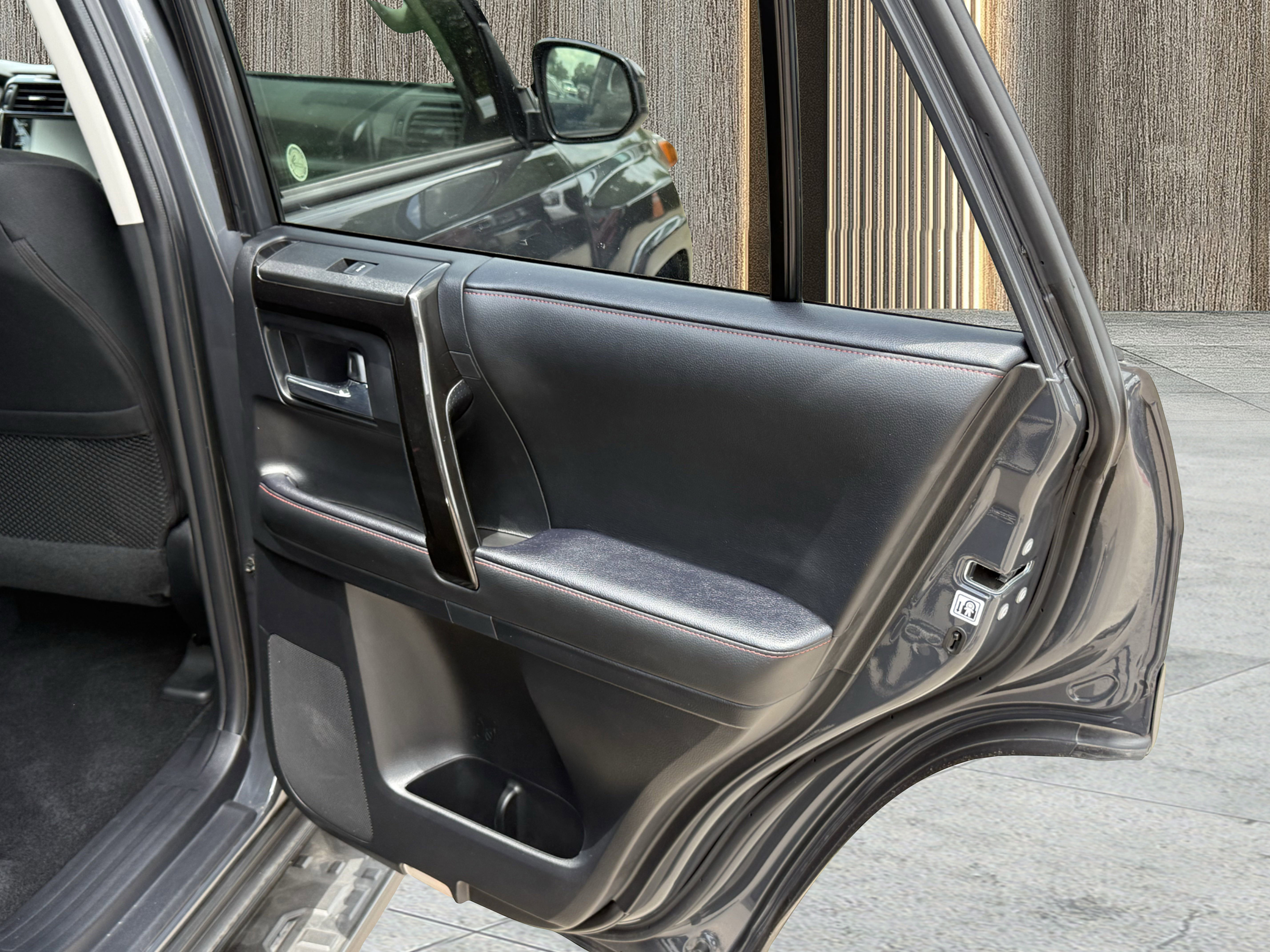 Used 2024 Toyota 4Runner TRD Off-Road image 39