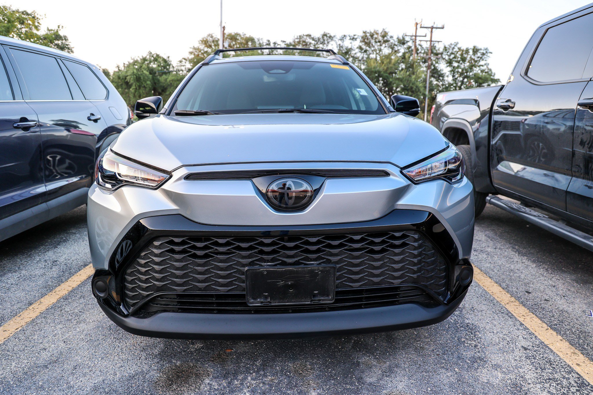 Used 2025 Toyota Corolla Cross AWD Hybrid image 4