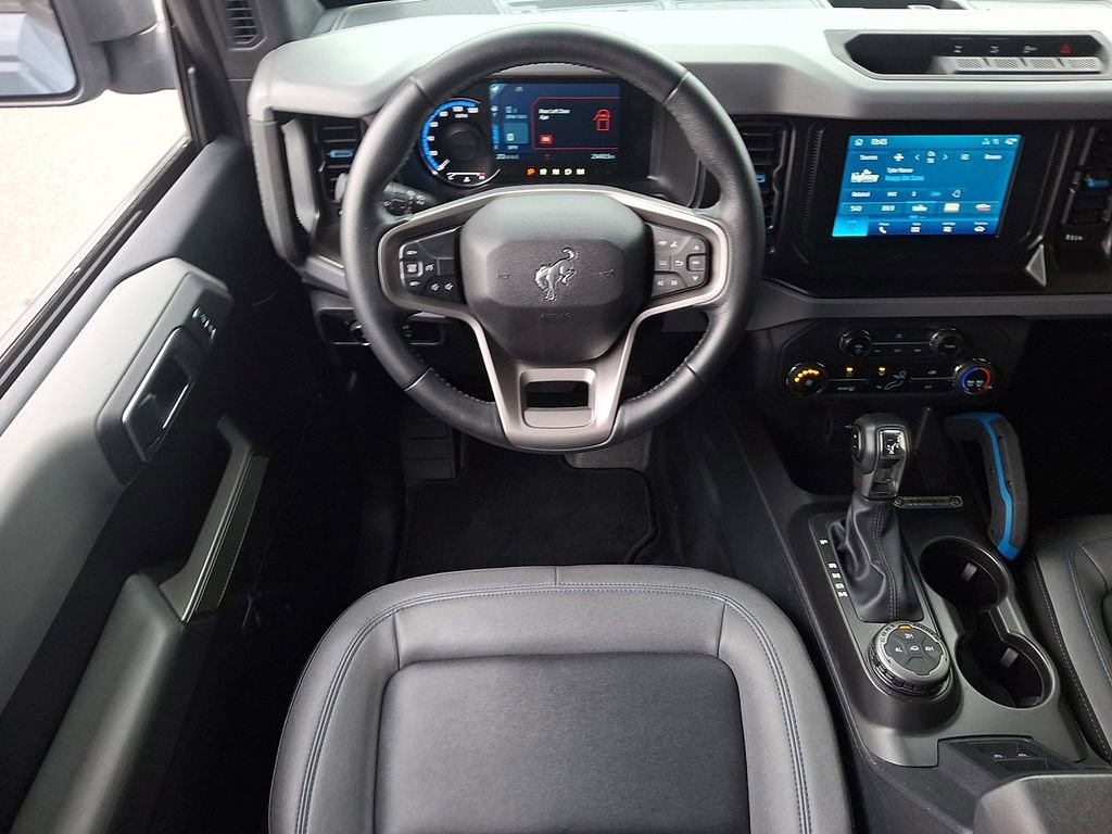 Used 2023 Ford Bronco Black Diamond image 11