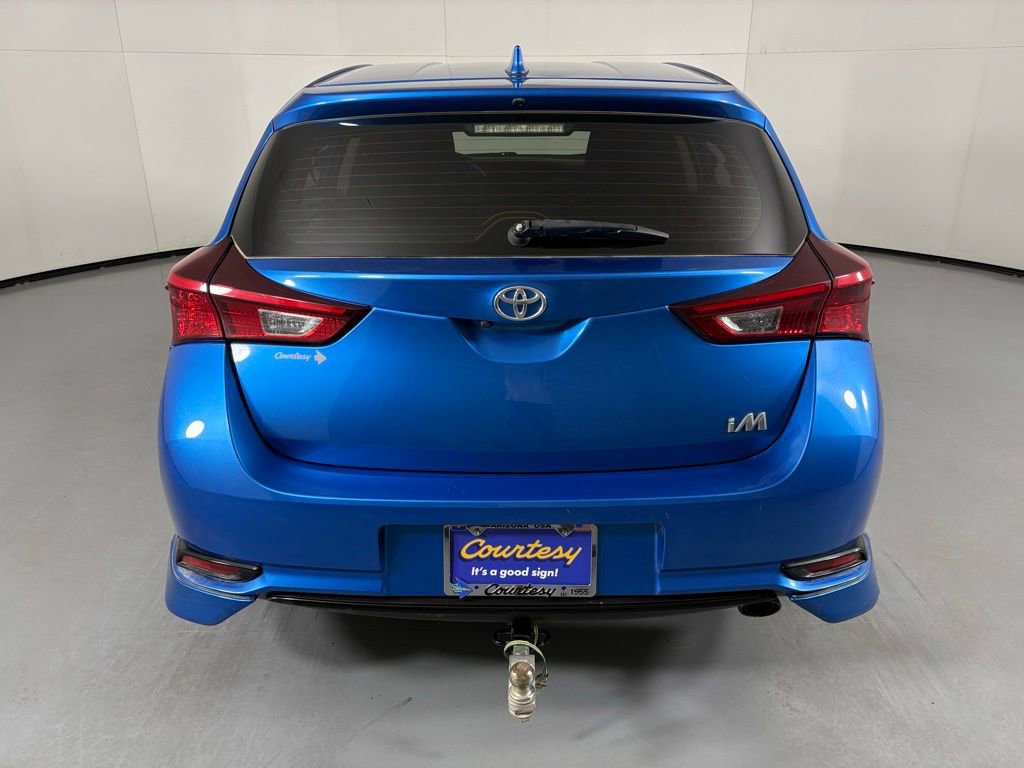 Used 2018 Toyota Corolla iM w/ Carpet Mat Package (TMS) FWD image 10